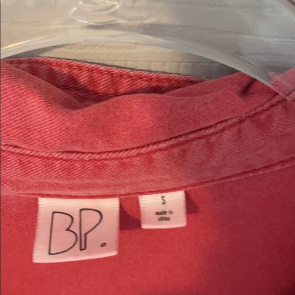 Light weight button up - Picture 3 of 3